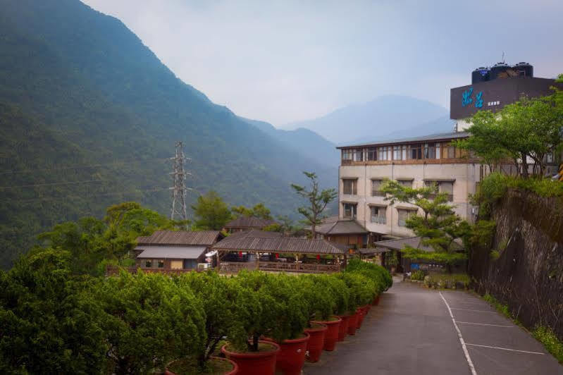 Wulai Sunglyu Hot Spring Resort Kültér fotó